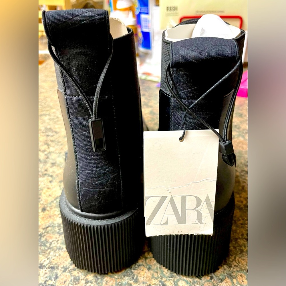 Zara Women's Black Platform Boots